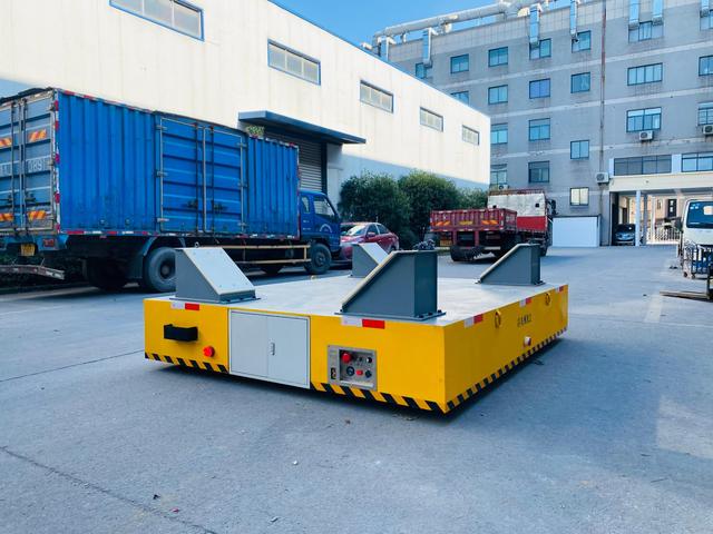 AGV移動(dòng)運(yùn)輸車的安全保護(hù)功能如何保障？